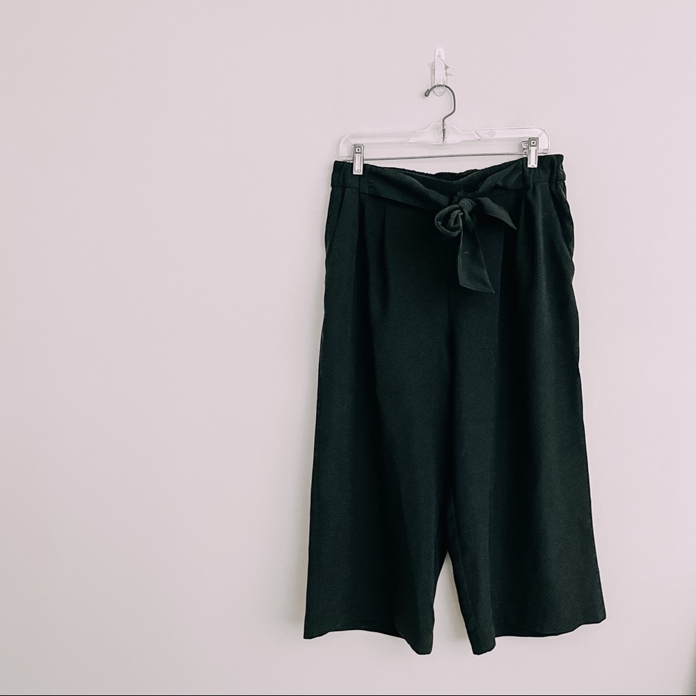 Lululemon Noir Crop Pants